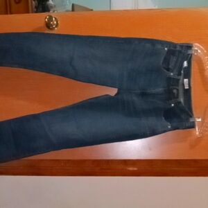 Levi signature straight